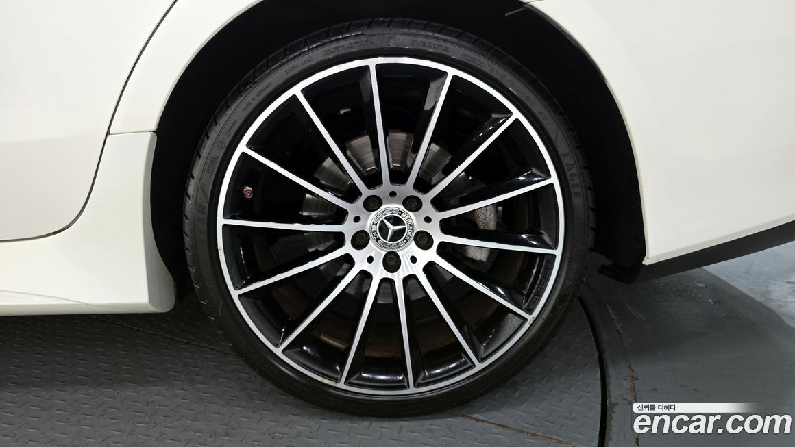 Mercedes-Benz CLS-Class 2019