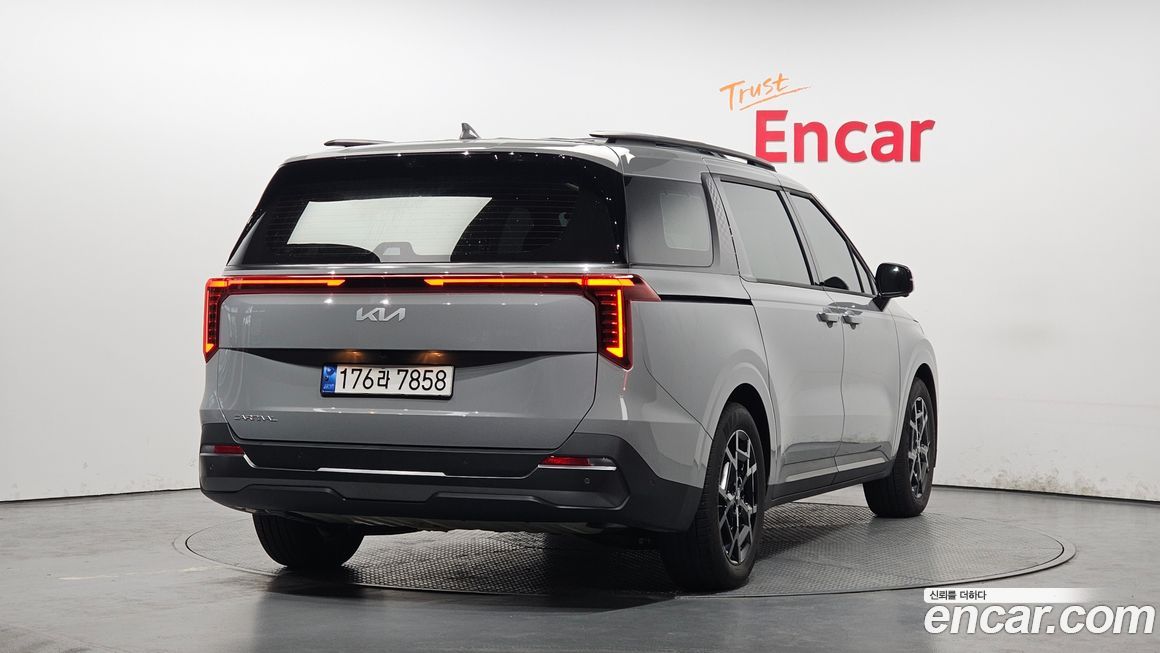 Kia Canival 2024