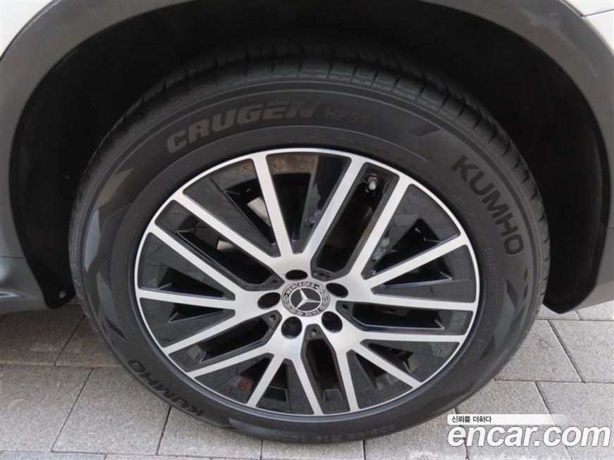 Mercedes-Benz GLC-Class 2021