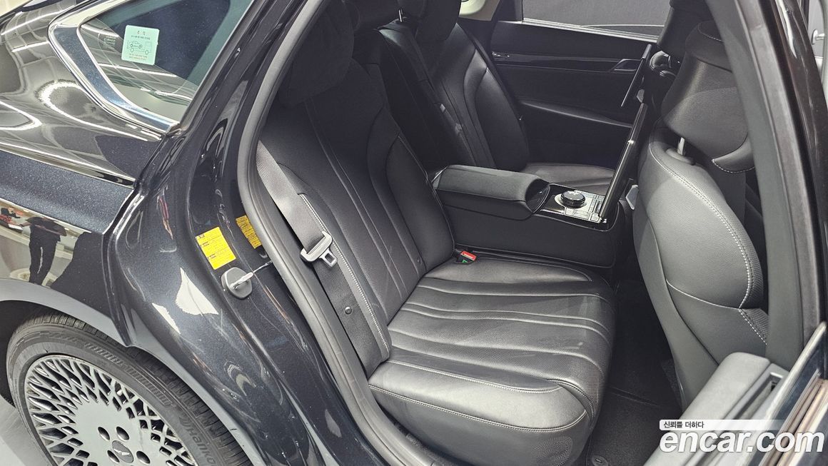 Genesis G80 2023