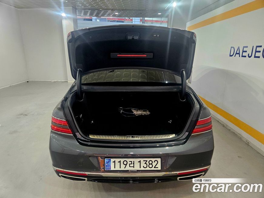 Genesis G90 2020
