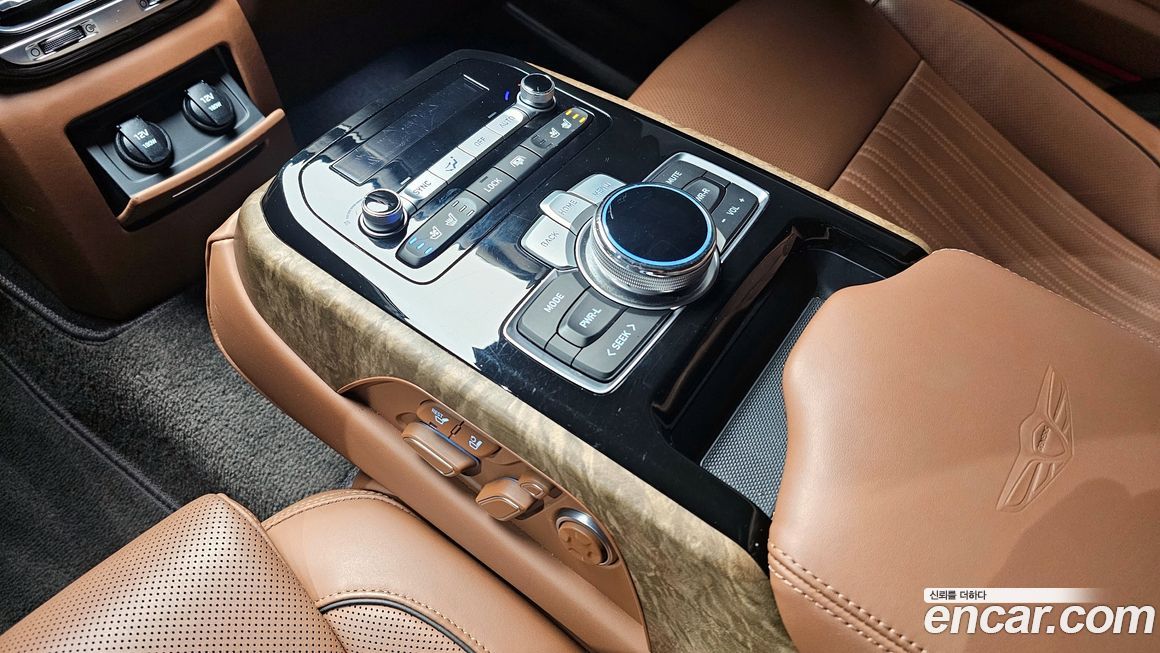 Genesis G90 2021