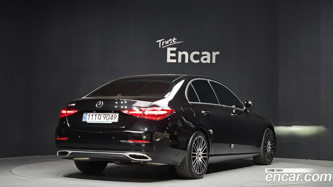 Mercedes-Benz C-Class 2024