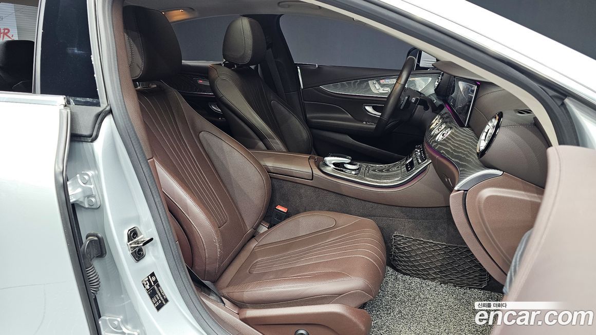 Mercedes-Benz CLS-Class 2019