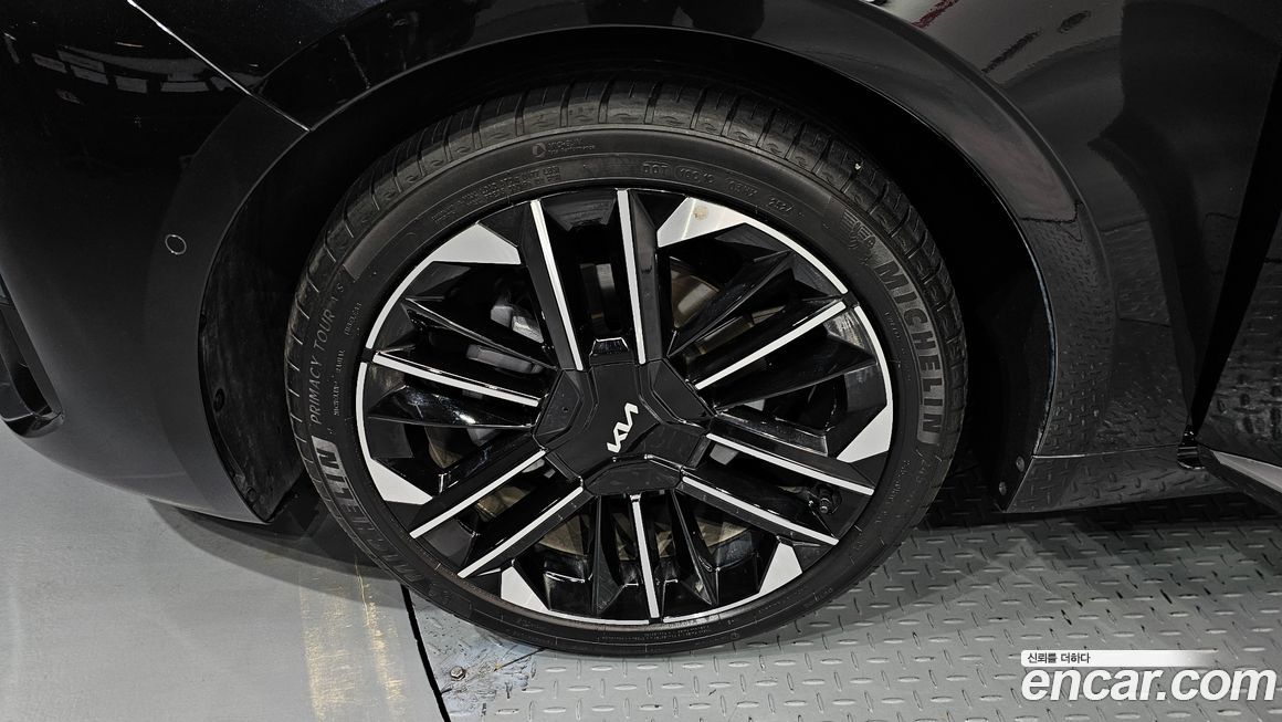 Kia K8 2025