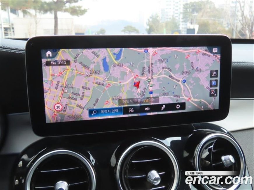 Mercedes-Benz GLC-Class 2021