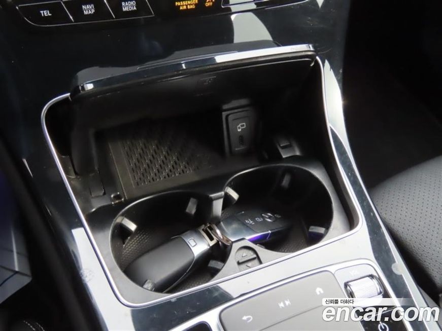 Mercedes-Benz GLC-Class 2021