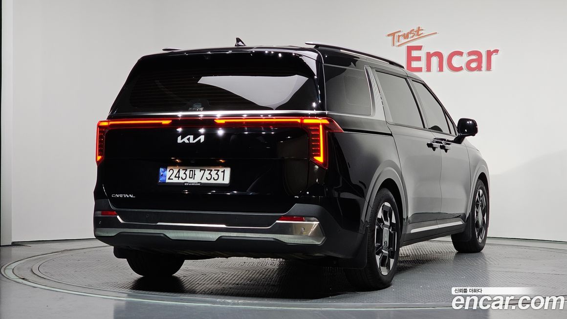 Kia Canival 2024