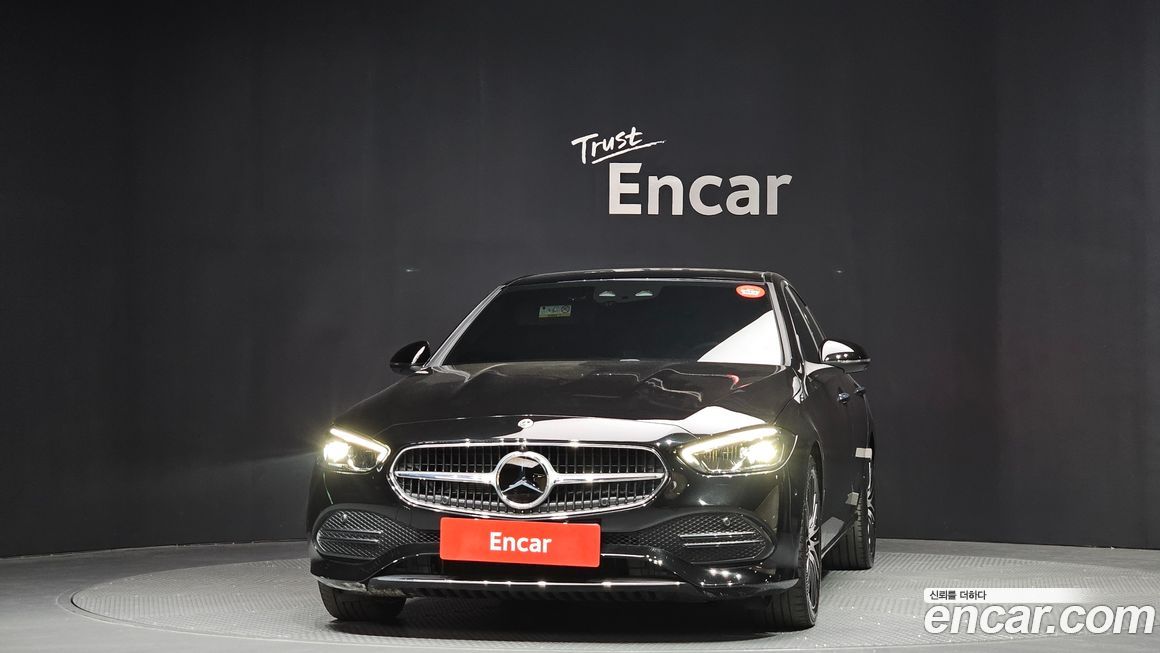 Mercedes-Benz C-Class 2024