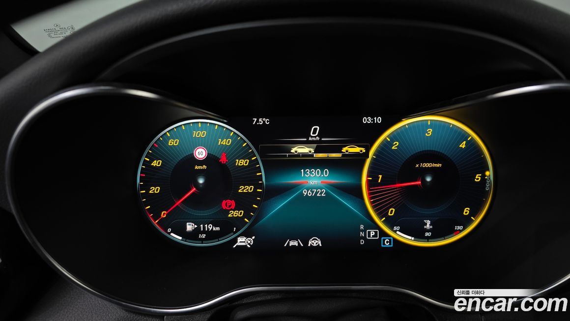 Mercedes-Benz GLC-Class 2021