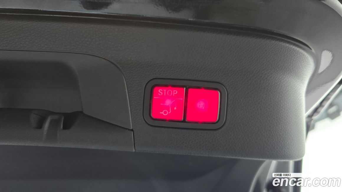 Mercedes-Benz GLC-Class 2021