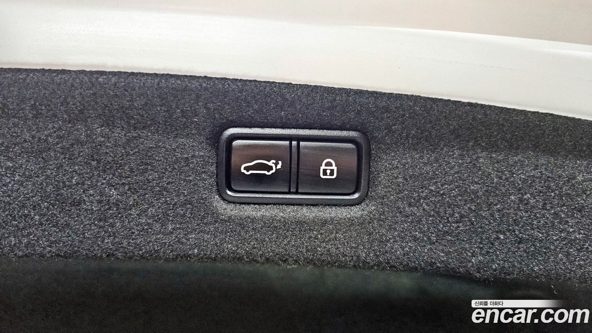 Genesis G90 2021