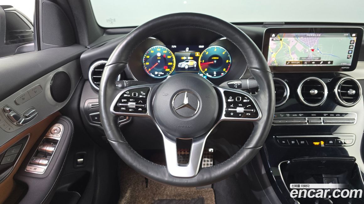 Mercedes-Benz GLC-Class 2021