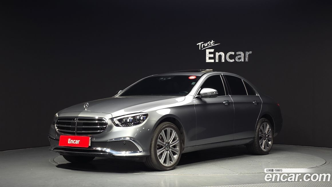 Mercedes-Benz E-Class 2023