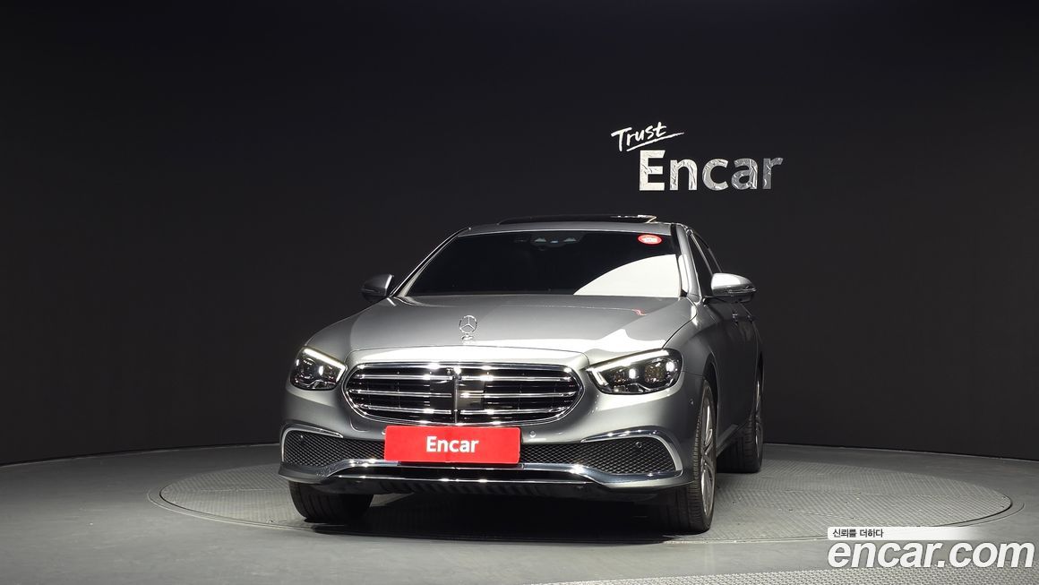 Mercedes-Benz E-Class 2023