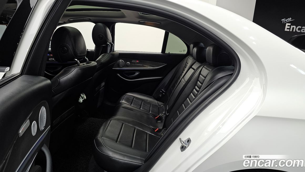 Mercedes-Benz E-Class 2020