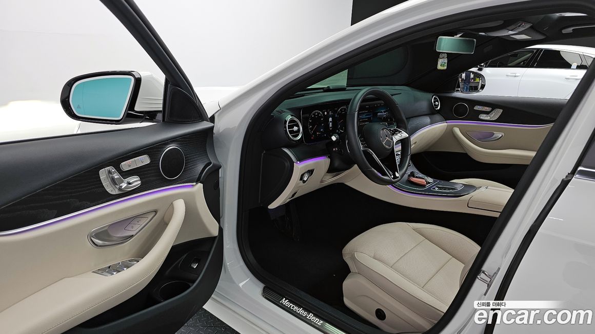 Mercedes-Benz E-Class 2023