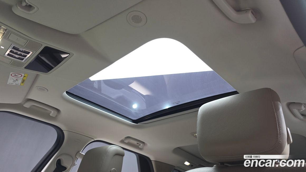 Land Rover Discovery 2022