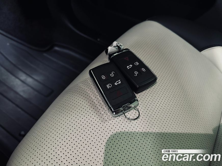Land Rover Discovery Sport 2024