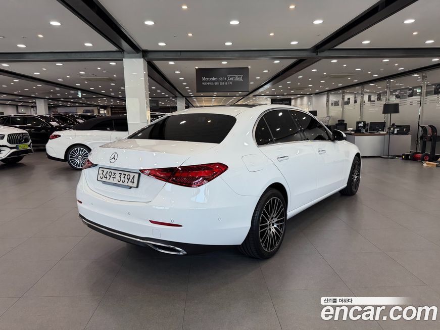 Mercedes-Benz C-Class 2024