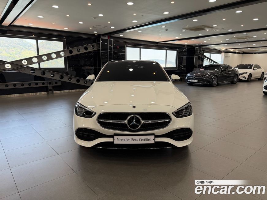 Mercedes-Benz C-Class 2024