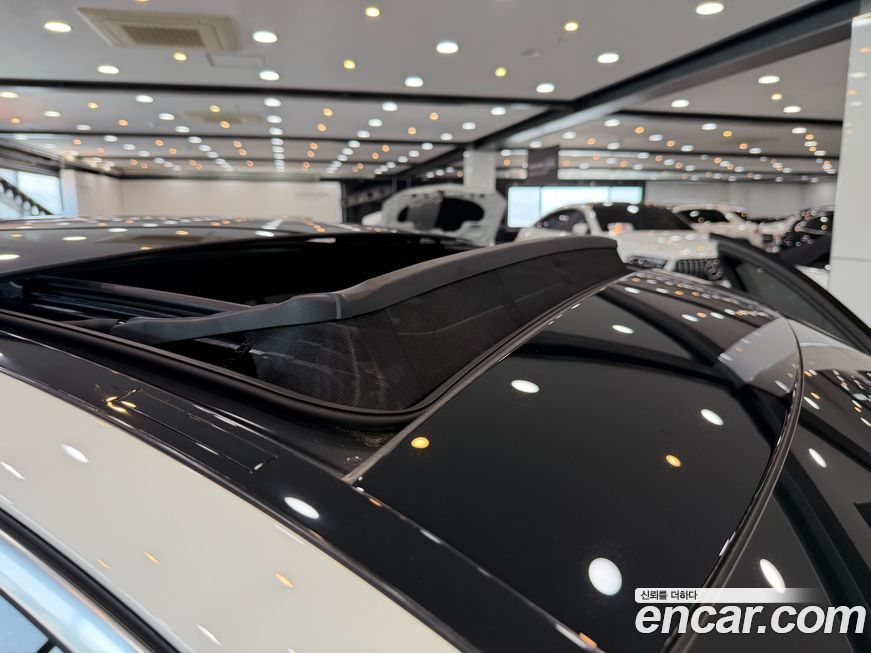 Mercedes-Benz C-Class 2024