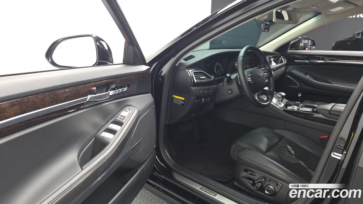 Genesis G90 2021