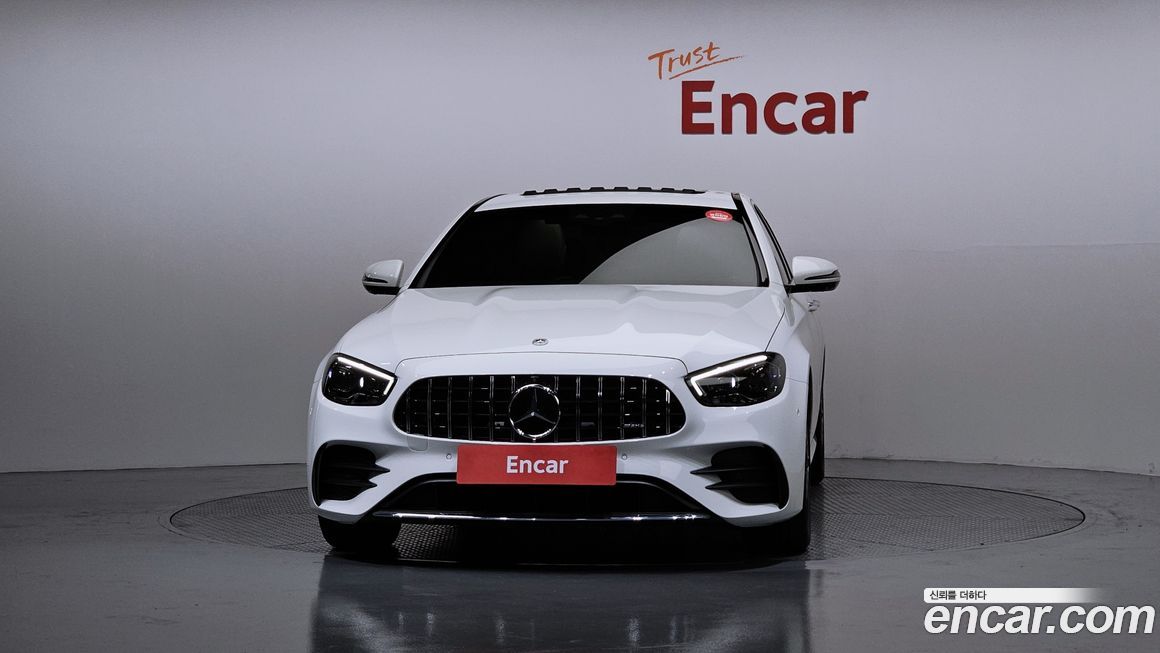 Mercedes-Benz E-Class 2023