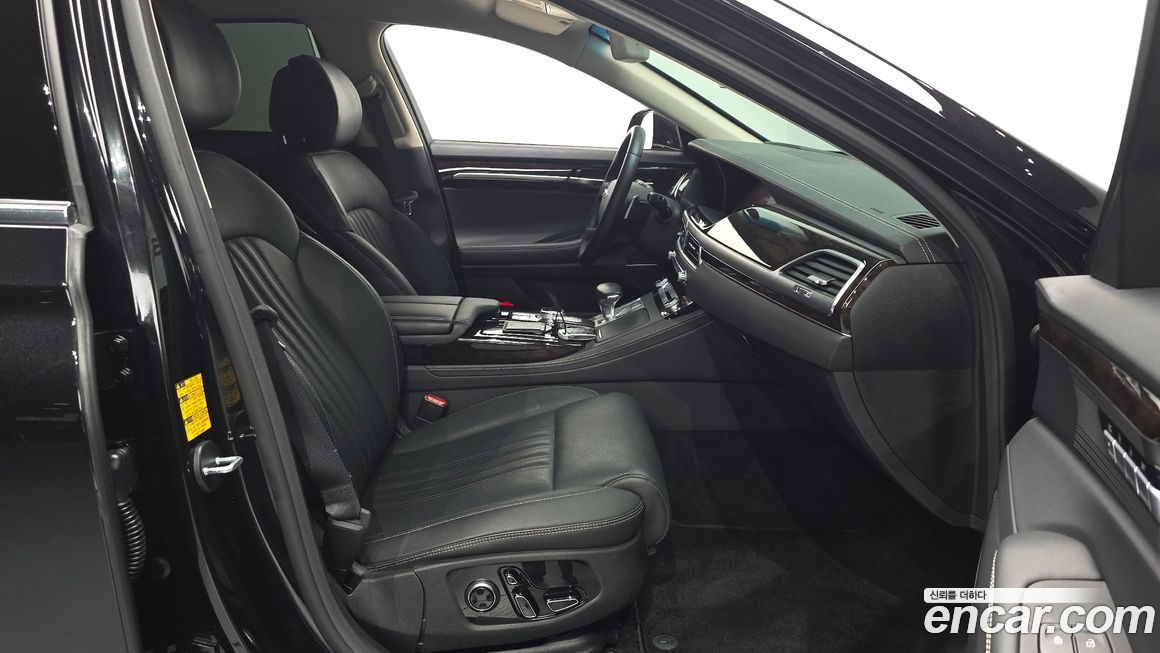 Genesis G90 2021