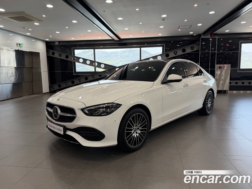 Mercedes-Benz C-Class 2024