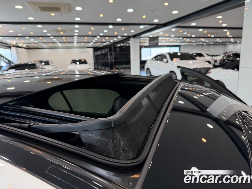 Mercedes-Benz C-Class 2024