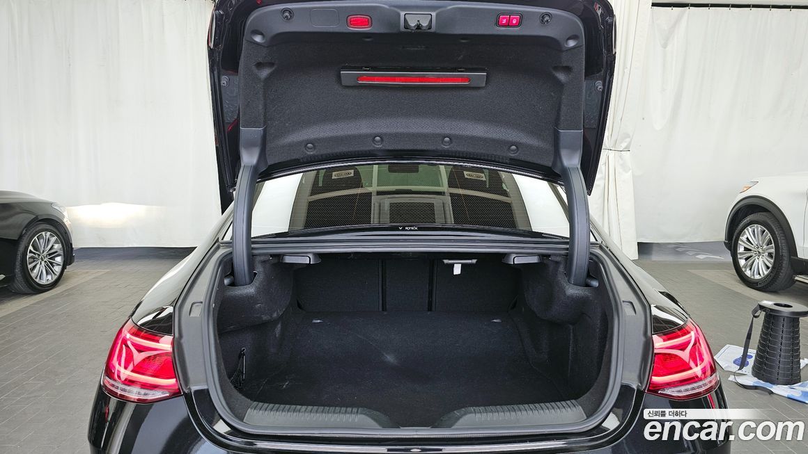 Mercedes-Benz CLS-Class 2021