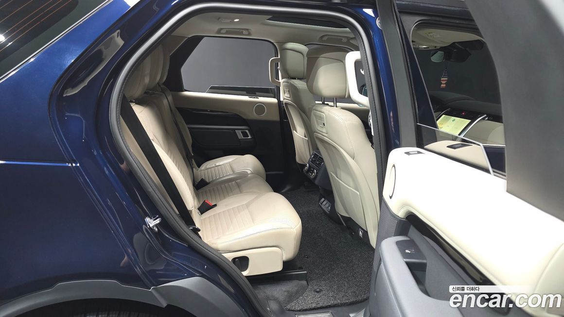 Land Rover Discovery 2022