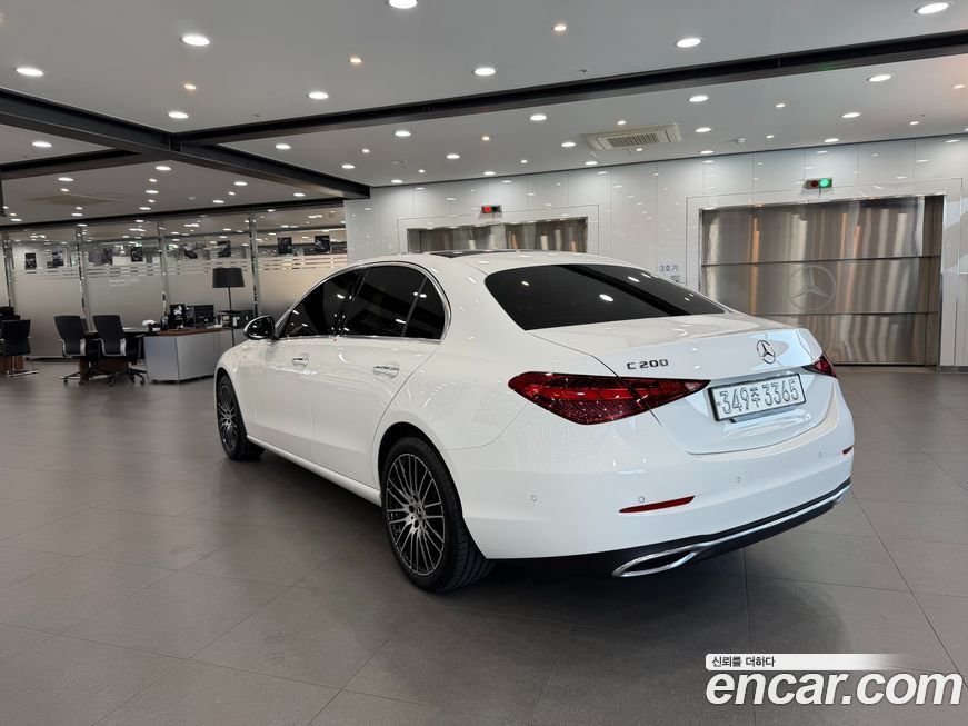 Mercedes-Benz C-Class 2024