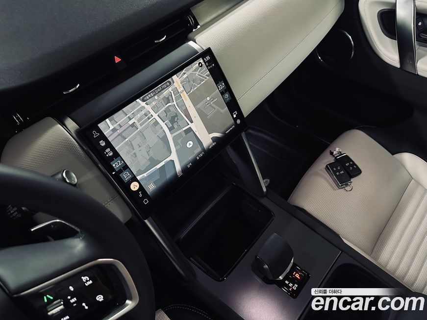 Land Rover Discovery Sport 2024