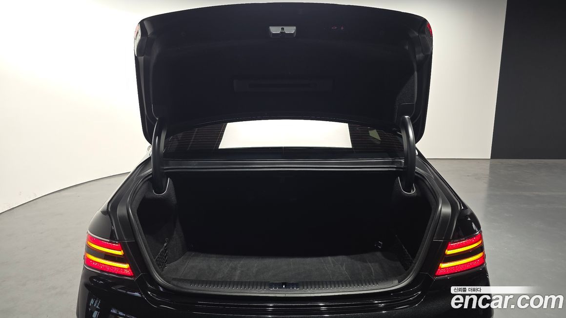 Genesis G90 2021