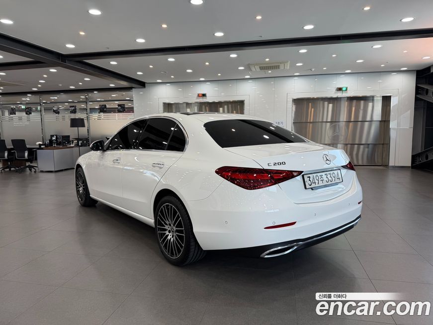 Mercedes-Benz C-Class 2024