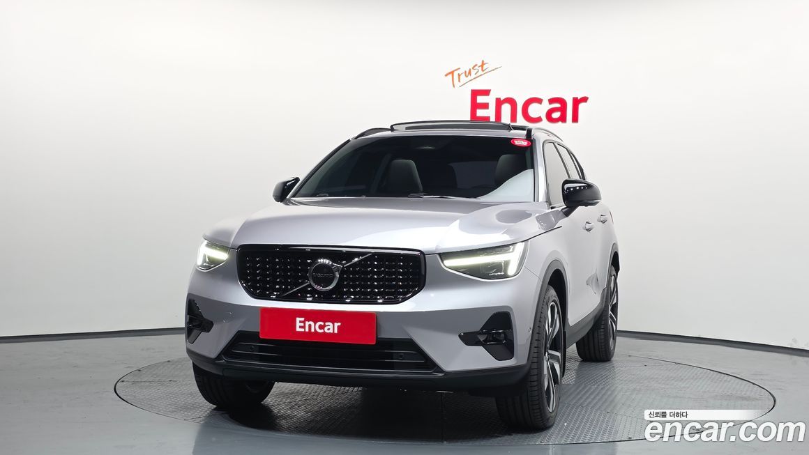 Volvo XC40 2026