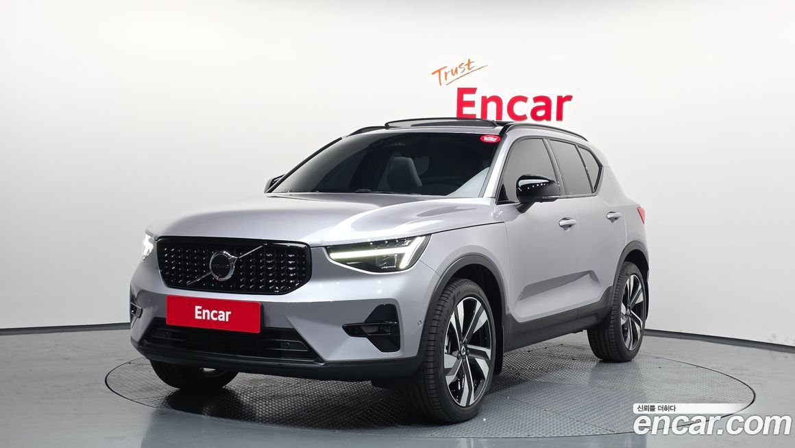 Volvo XC40 2026