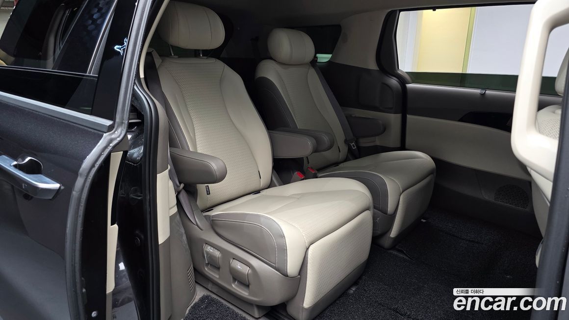 Kia Canival 2025