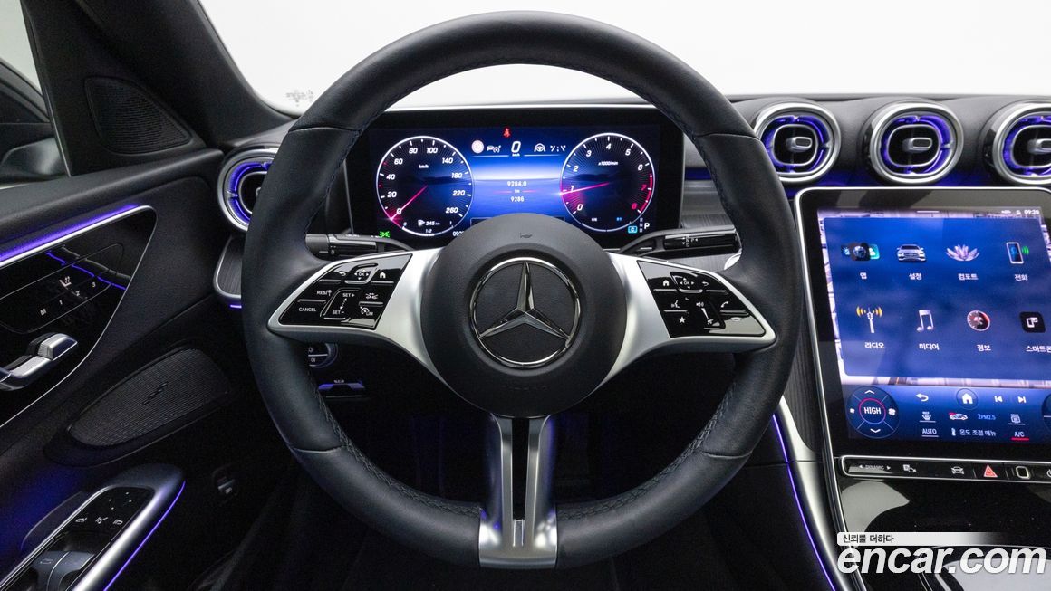 Mercedes-Benz C-Class 2023