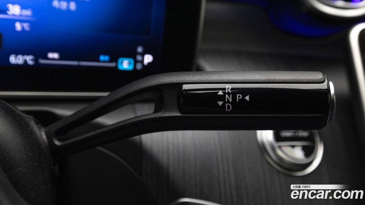 Mercedes-Benz C-Class 2023