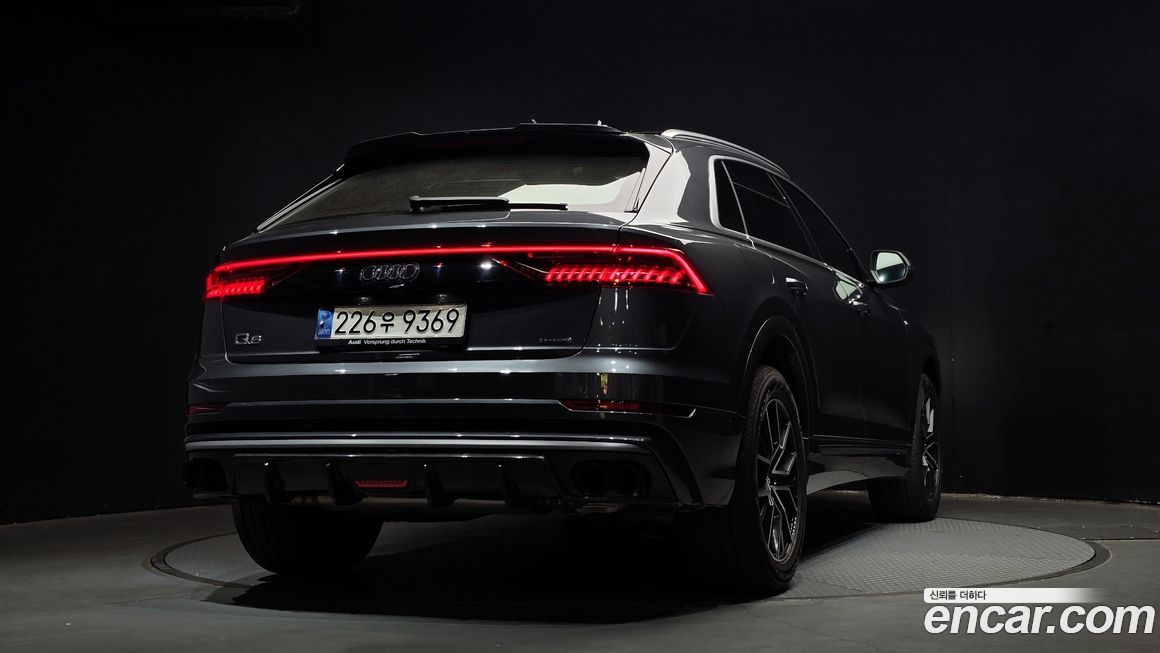 Audi Q8 2020