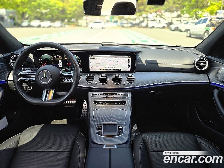 Mercedes-Benz E-Class 2023