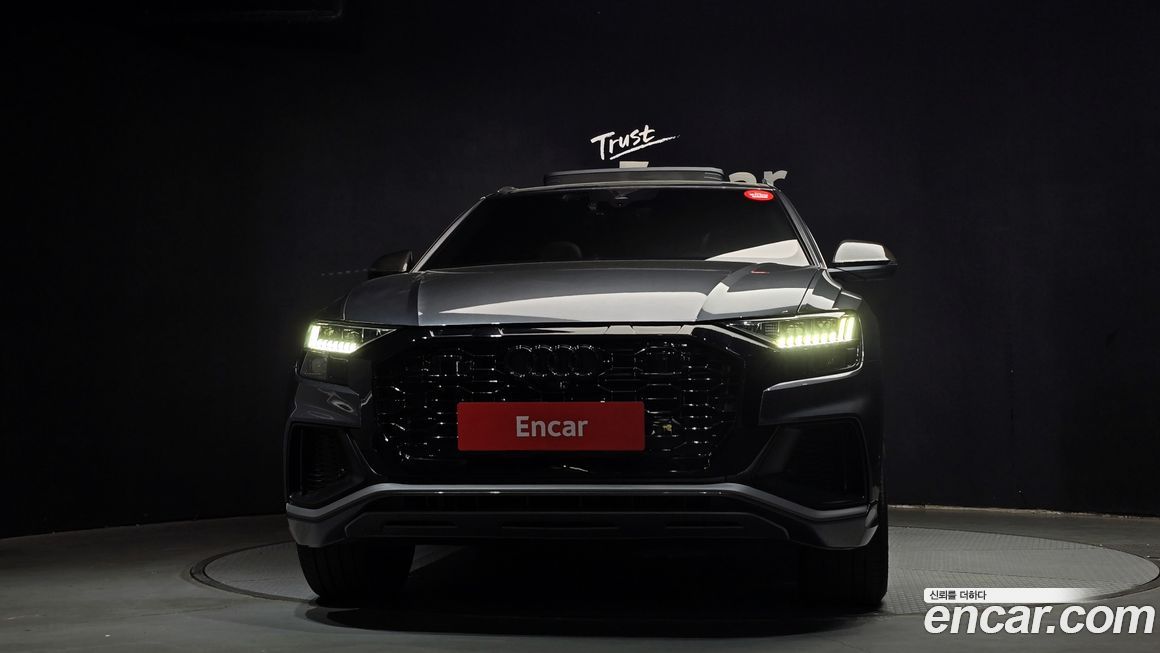 Audi Q8 2020