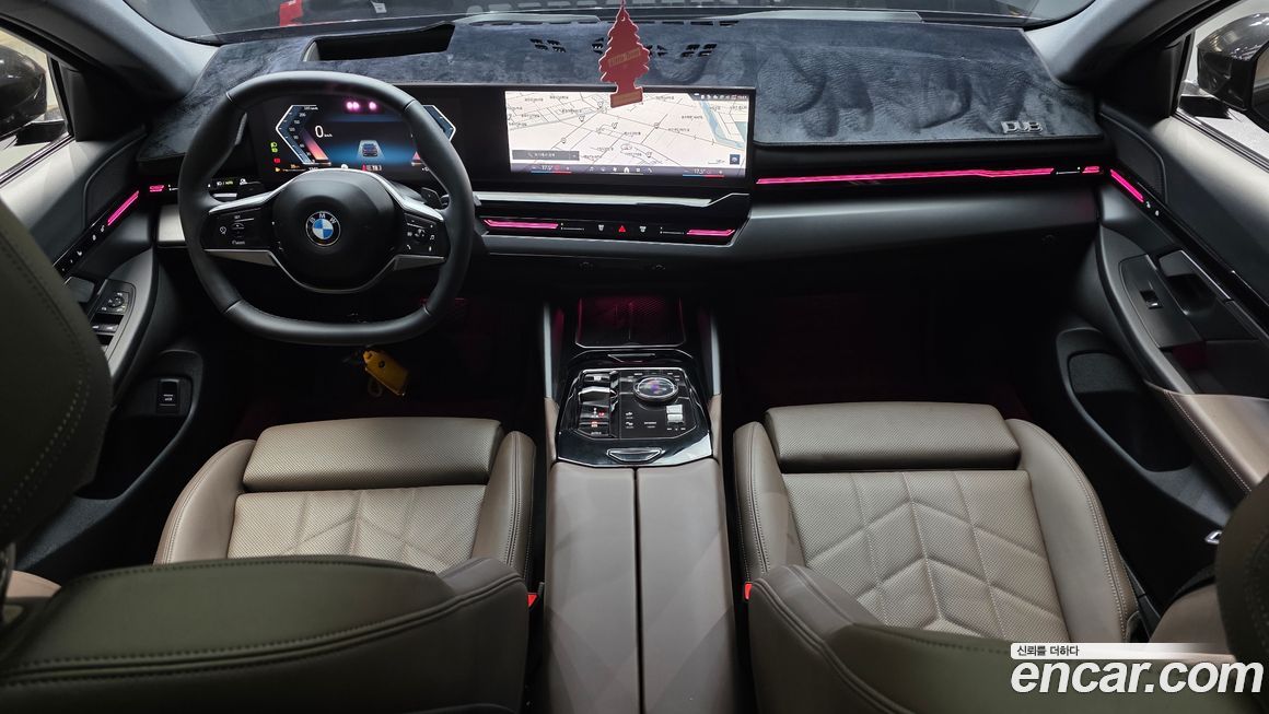 BMW 5-Series 2024