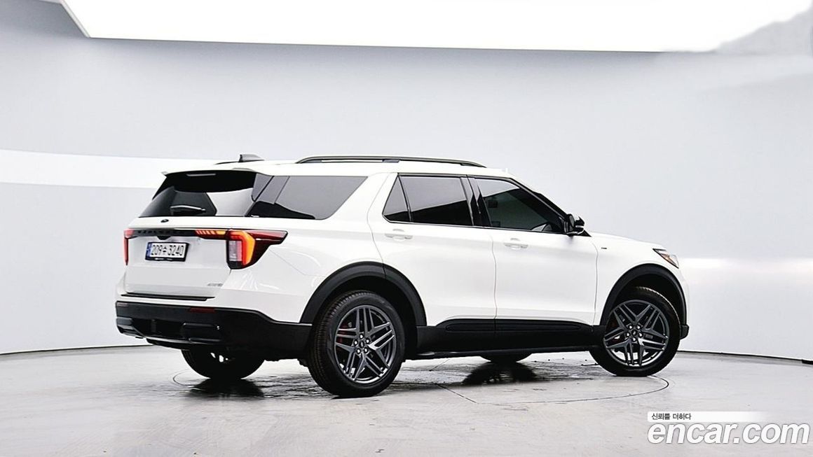 Ford Explorer 2025