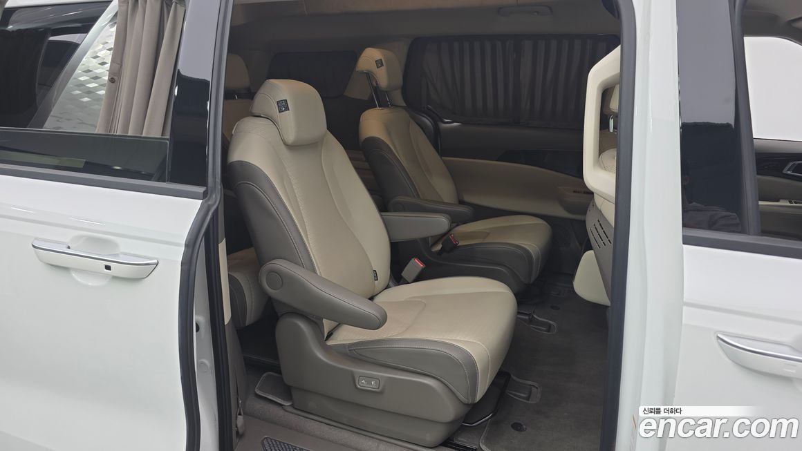 Kia Canival 2024