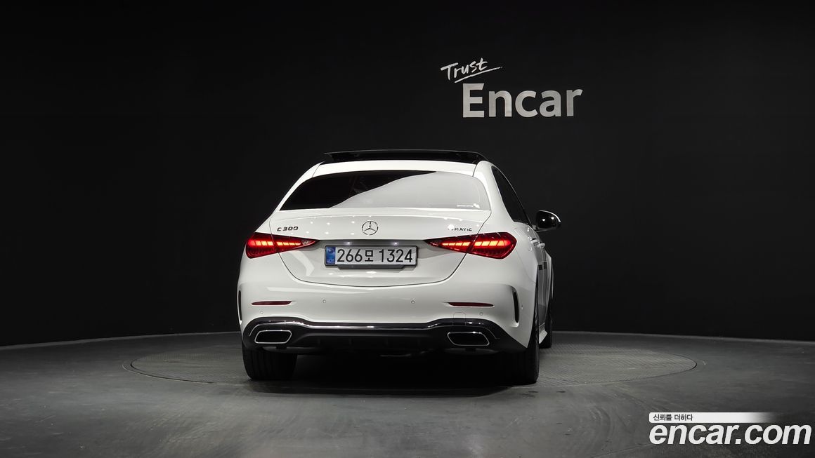 Mercedes-Benz C-Class 2023