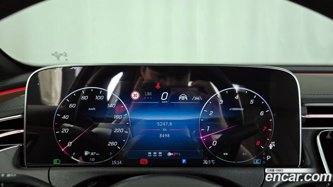 Mercedes-Benz E-Class 2025